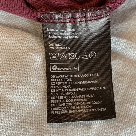 Bundle of 3 size medium maternity t-shirts - Picture 3 of 6